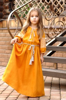 Яскрава дитяча сукня з натуральної тканини