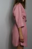 Жіночий лляний халат ніжного рожевого відтінку
