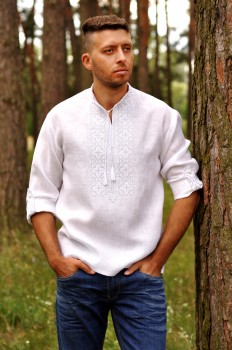 Вишиванка чоловіча білим по білому (в узорі біла та світло-сіра нитка)