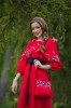 Червона сукня вишиванка в українському стилі